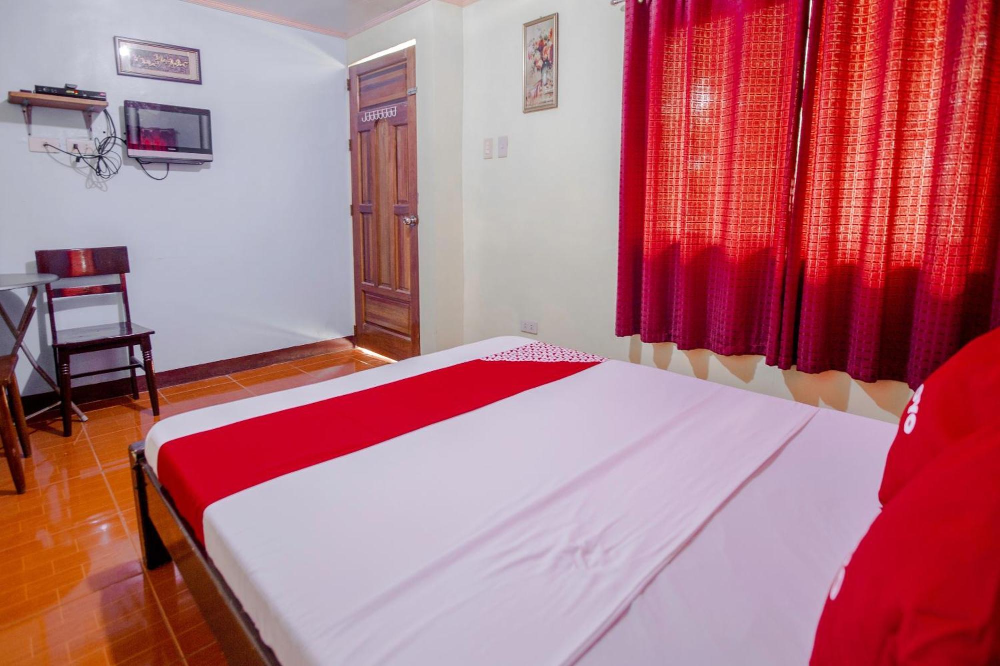 Oyo 741 Sierra Travellers Inn Tagaytay City Exterior photo